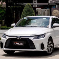 Giá xe ô tô Toyota tháng 1/2023: Hỗ trợ 50% lệ phí trước bạ