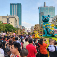 TP Hồ Chí Minh: Các điểm vui chơi, giải trí đông khách ngày mùng 1 Tết 
