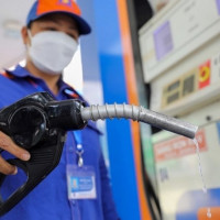 Bộ Công Thương đề xuất điều chỉnh giá xăng dầu hàng tuần, chỉ trừ Tết Nguyên đán