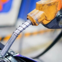 Bộ Công Thương đề nghị rà soát quy trình cấp giấy chứng nhận đại lý, cửa hàng bán lẻ xăng dầu