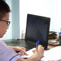 Đề xuất bãi bỏ gói tín dụng hỗ trợ học sinh, sinh viên mua máy tính để học trực tuyến