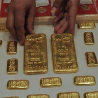 Giá vàng thế giới chiều 2/3 quay đầu giảm