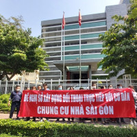 Tranh chấp với chủ đầu tư, cư dân Saigonhomes căng băng rôn cầu cứu Sở Xây dựng TP Hồ Chí Minh