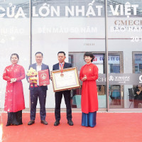 Xác lập bộ cửa lùa nhôm kính lớn nhất Việt Nam