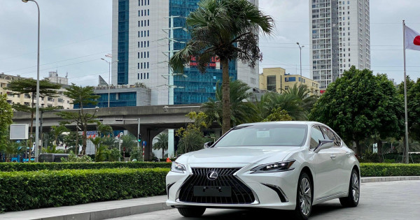 Giá xe ô tô Lexus tháng 4/2023: Dao động từ 2,1 - 9,6 tỷ đồng