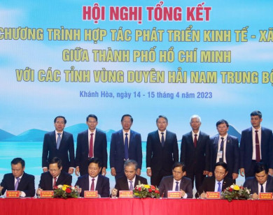 TP Hồ Chí Minh ký hợp tác với 6 tỉnh vùng Duyên hải Nam Trung Bộ