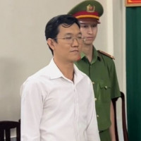 Vụ án Nguyễn Phương Hằng: Tạm giam tiến sĩ luật Đặng Anh Quân thêm 60 ngày 