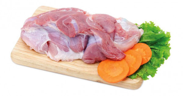 Giá thịt heo hôm nay 17/5: Giò heo rút xương Vissan 135.000 đồng/kg