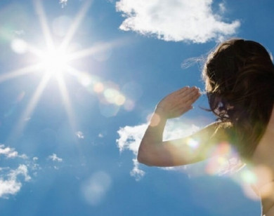 Cần làm gì để bảo vệ sức khỏe trong những ngày nắng gắt?