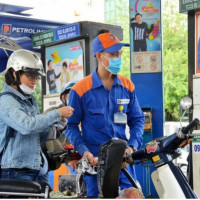 Giá xăng tăng gần 500 đồng/lít từ chiều nay