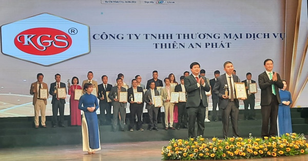 KGS đạt “Top 10 thương hiệu xuất sắc nhất châu Á”