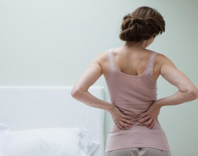 7 cách giúp ngăn đau lưng dưới cho phụ nữ tuổi trung niên