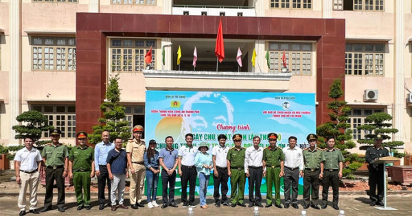 HANE và Đoàn Thanh niên Công an TP Hồ Chí Minh phối hợp tổ chức Ngày Chủ nhật xanh và khánh thành công trình thanh niên