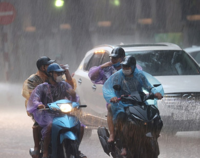 Dự báo thời tiết ngày 12/9/2023: Hà Nội mưa to kèm lốc, sét và gió giật mạnh