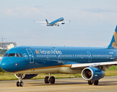 Vietnam Airlines mở bán vé máy bay Tết Nguyên đán Giáp Thìn 2024