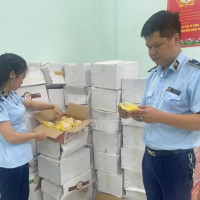 Lào Cai: Thu giữ hơn 7.800 bánh trung thu không rõ nguồn gốc