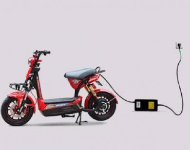 Lưu ý khi sạc pin xe đạp điện, xe máy điện đảm bảo an toàn