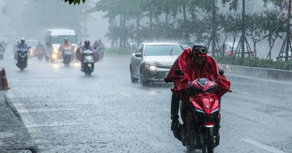 Dự báo thời tiết ngày 26/9/2023: Hà Nội mưa to kèm lốc, sét và gió giật mạnh