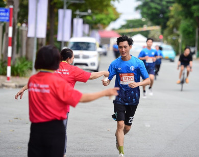 Hơn 2.500 người ở TP Hồ Chí Minh chạy bộ gây quỹ cộng đồng
