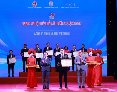 Nestlé Việt Nam được vinh danh “Doanh nghiệp tiêu biểu vì Người lao động” lần thứ 4 liên tiếp