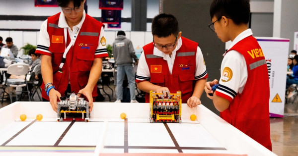 Đội tuyển Việt Nam đạt 4 giải lớn tại cuộc thi robot lớn nhất thế giới