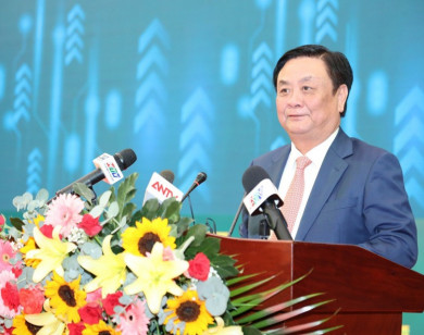 Bộ trưởng Bộ NN&PTNT Lê Minh Hoan: Vai trò "dẫn dắt" kinh tế xanh thuộc về TP Hồ Chí Minh