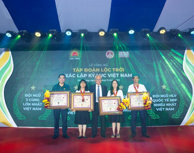 Tập đoàn Lộc Trời được ghi nhận 3 kỷ lục mới từ tổ chức Kỷ lục Việt Nam