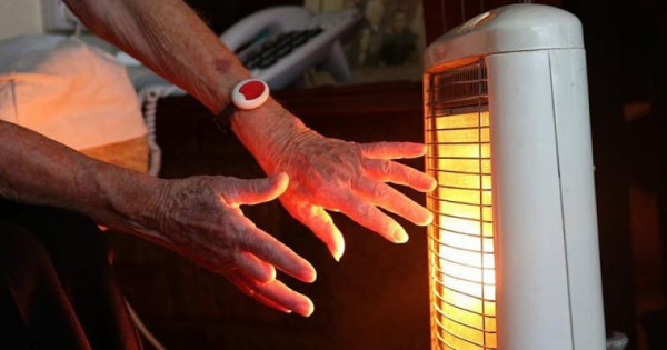 Cách sử dụng đèn sưởi an toàn và tiết kiệm trong mùa đông