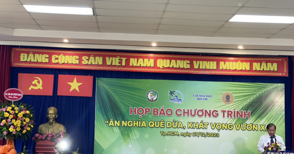 “Ân nghĩa quê dừa – Khát vọng vươn xa” – Một chương trình ấm áp nghĩa tình Bến Tre