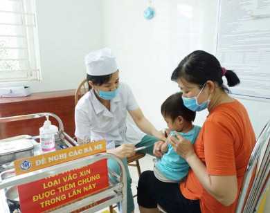 TP Hồ Chí Minh: Triển khai tiêm thêm nhiều loại vaccine miễn phí cho trẻ