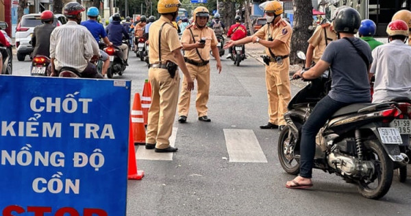 TP Hồ Chí Minh: Trong dịp trước, trong và sau Tết Nguyên đán sẽ kiểm tra nồng độ cồn cả trong ngõ hẻm