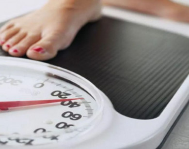 5 bí quyết giúp chị em văn phòng kiểm soát cân nặng hiệu quả