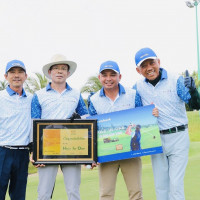 Sôi nổi giải golf SACA tranh cup Secoin