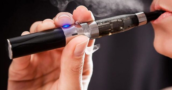 Thủ tướng yêu cầu ban hành giải pháp quản lý thuốc lá điện tử