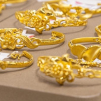 Giá vàng ngày 21/5/2024: SJC tăng 1,3 triệu đồng/lượng, vàng thế giới đạt mốc cao mới trong lịch sử