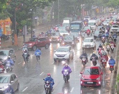 Thời tiết ngày 22/6/2024: Nam Bộ mưa dông, Trung Bộ nắng nóng
