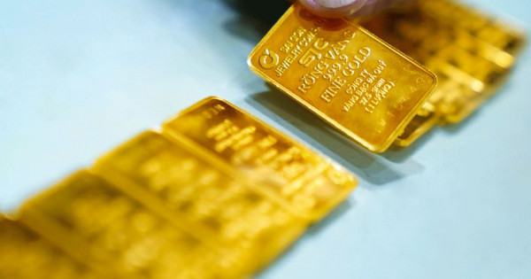 Giá vàng ngày 23/6/2024: Vàng SJC tiếp tục duy trì ở mức 76,98 triệu đồng/lượng