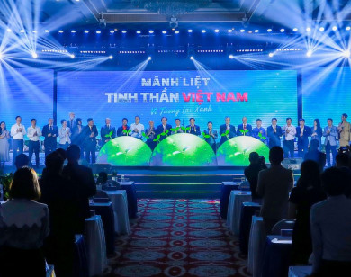 Vingroup phát động chiến dịch "Mãnh liệt tinh thần Việt Nam - Vì tương lai xanh"
