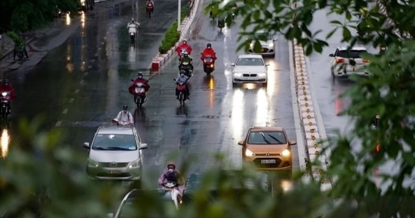 Thời tiết ngày 1/7/2024: Bắc Bộ nắng nóng, Nam Bộ có mưa dông