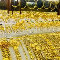 Giá vàng ngày 11/7/2024: Vàng thế giới tăng nhẹ, SJC duy trì dưới mốc 77 triệu đồng/lượng