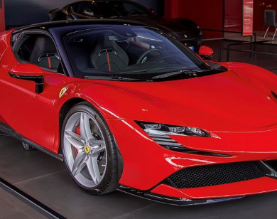 Siêu xe Ferrari SF90 Stradale sẽ bị 