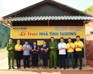 Nam A Bank chung tay cùng đồng bào vùng bão lũ