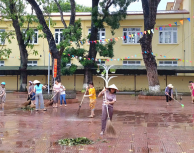 Hà Nội: các trường học khẩn trương vệ sinh môi trường khi nước rút