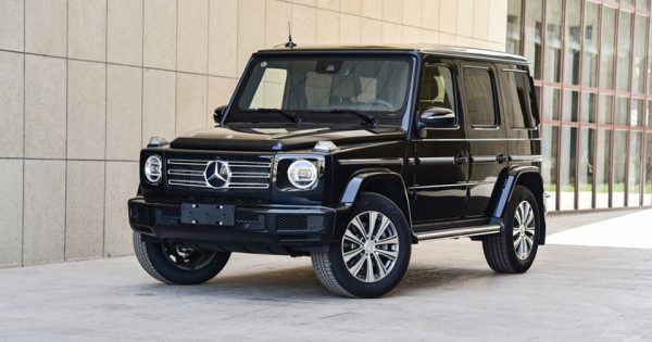 Triệu hồi 134 xe Mercedes G-Class do lỗi cửa sau tự mở khi xe đang chạy