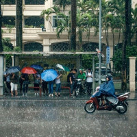 Thời tiết ngày 14/10/2024: Nam Bộ mưa lớn, có thể xảy ra lốc, sét và gió giật mạnh