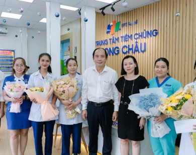 Bác sĩ của Trung tâm tiêm chủng FPT Long Châu cấp cứu thành công bé gái bị hóc dị vật