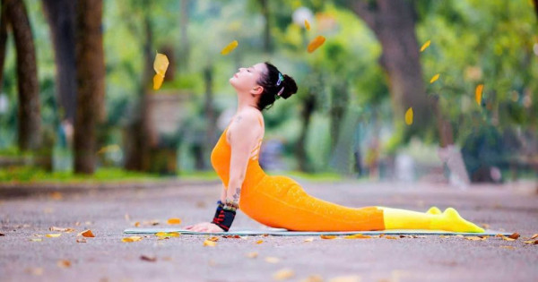 Trào lưu tập yoga “ra đường”