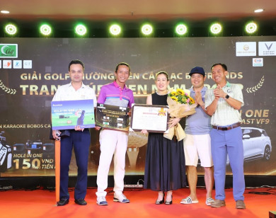 Giải golf thường niên CLB Friends “Tranh cúp Miền Nam Group”: Nữ golfer đoạt giải HiO