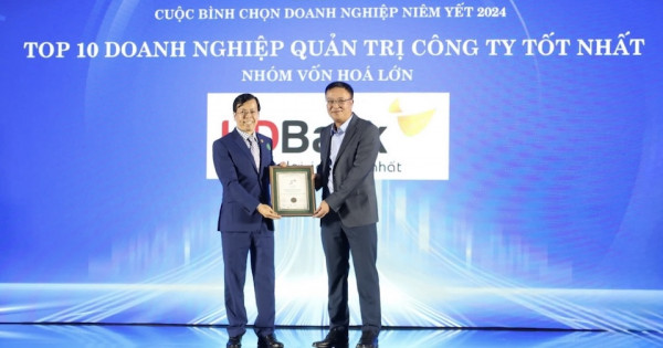 HDBANK đạt ba giải thưởng tại cuộc bình chọn Doanh nghiệp niêm yết 2024