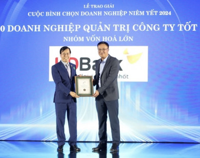 HDBANK đạt ba giải thưởng tại cuộc bình chọn Doanh nghiệp niêm yết 2024